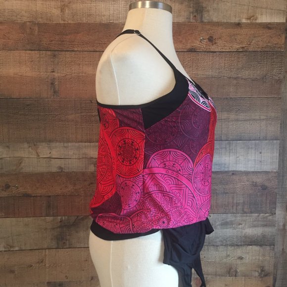 2 Piece Blouson Tankini Size L by Beachsissi Red/Black Print Top Black Bottom - Picture 2 of 8
